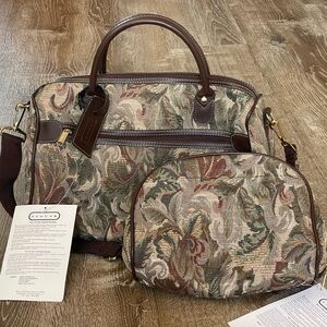 Jaguar Vintage Tapestry Carpet Travel Duffel Bag with Matching Makeup Pouch Set